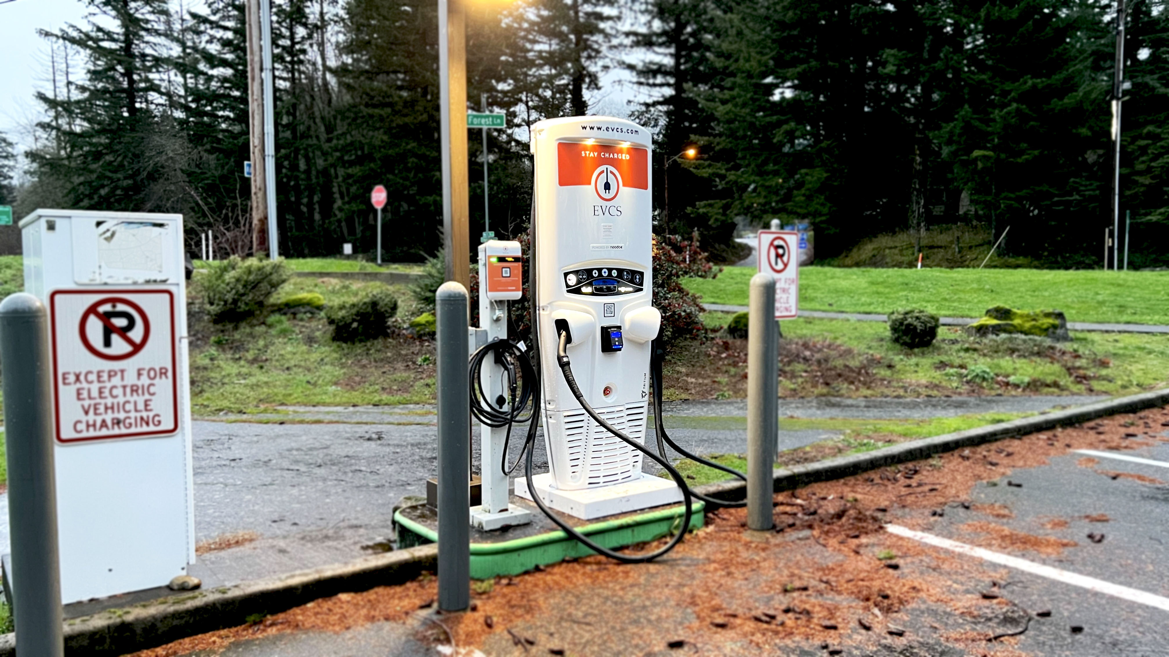 EV charging station at Public Parking - Cascade Locks