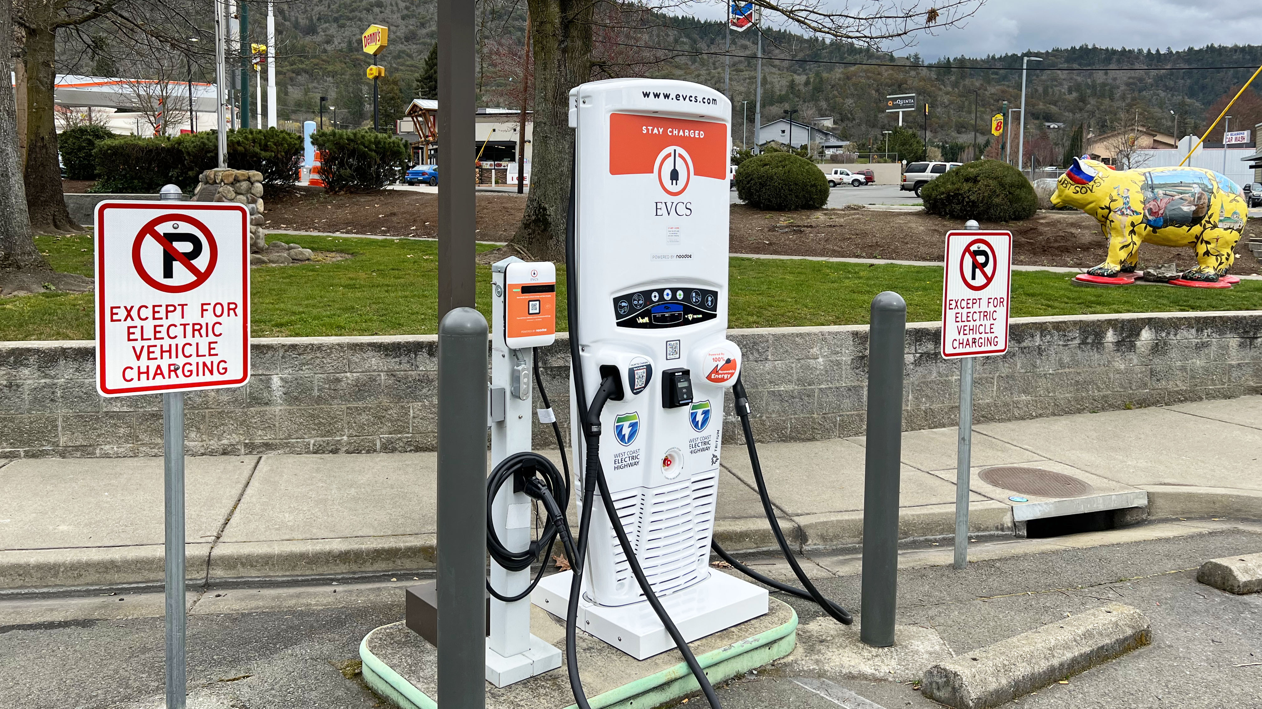 EV charging station at Visitor Center - Grants Pass