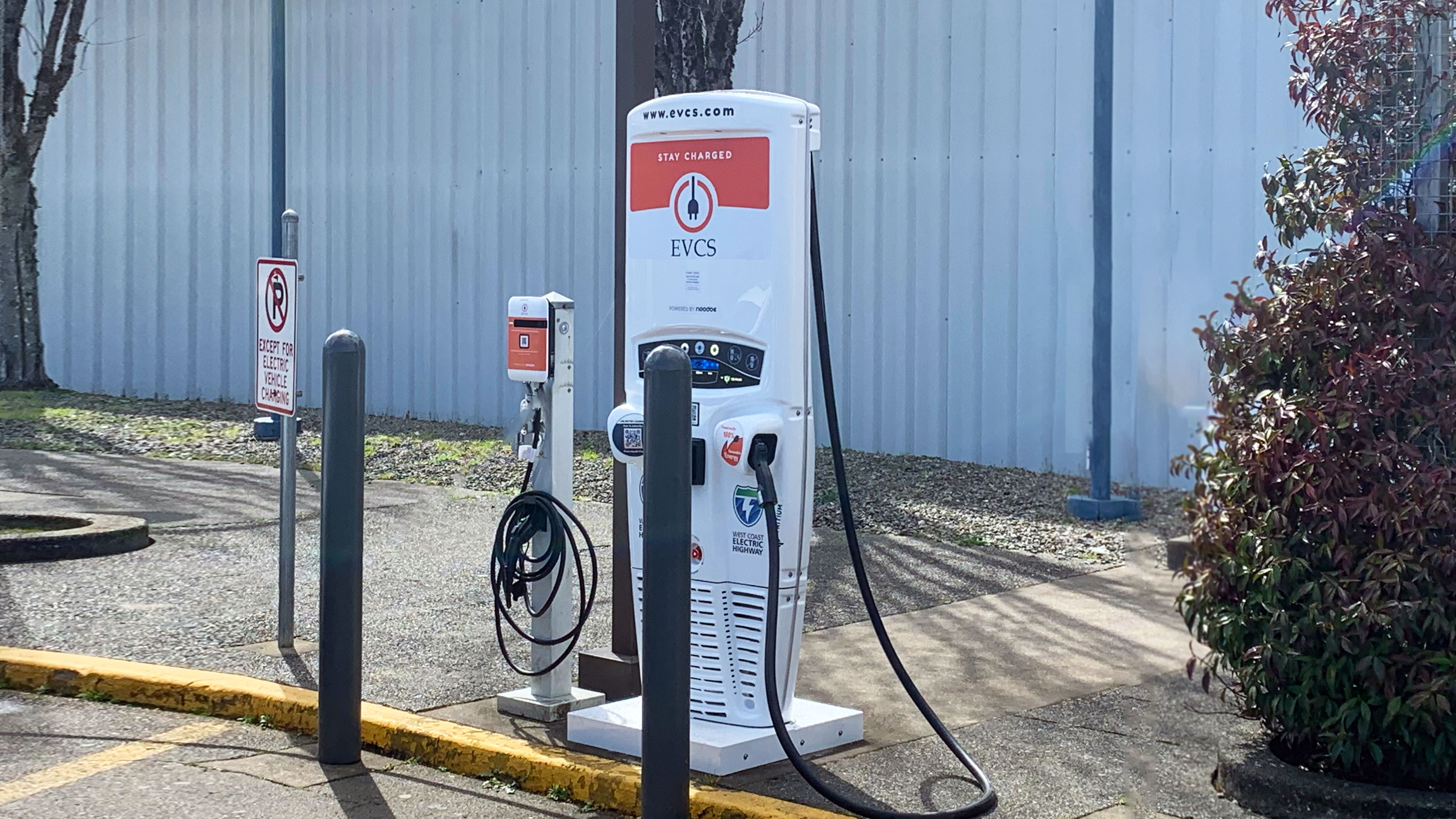 EV charging station at Fred Meyer - Coos Bay