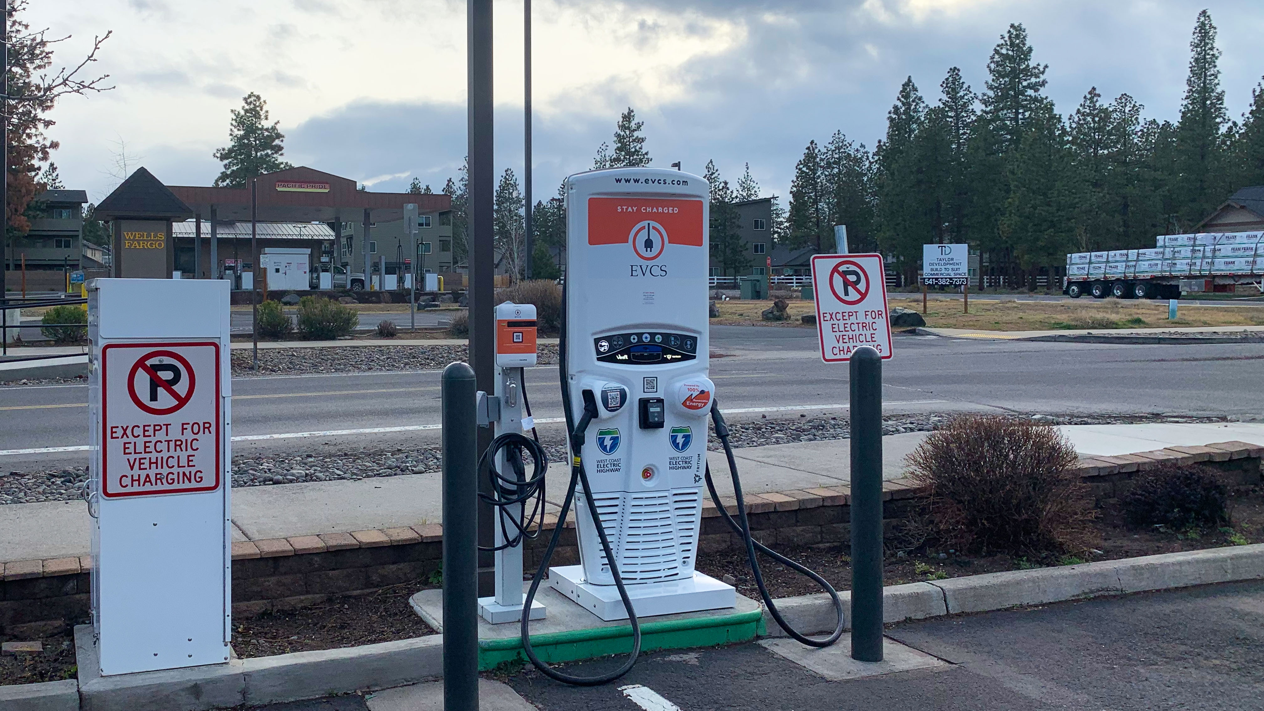 EV charging station at Chevron - Sisters