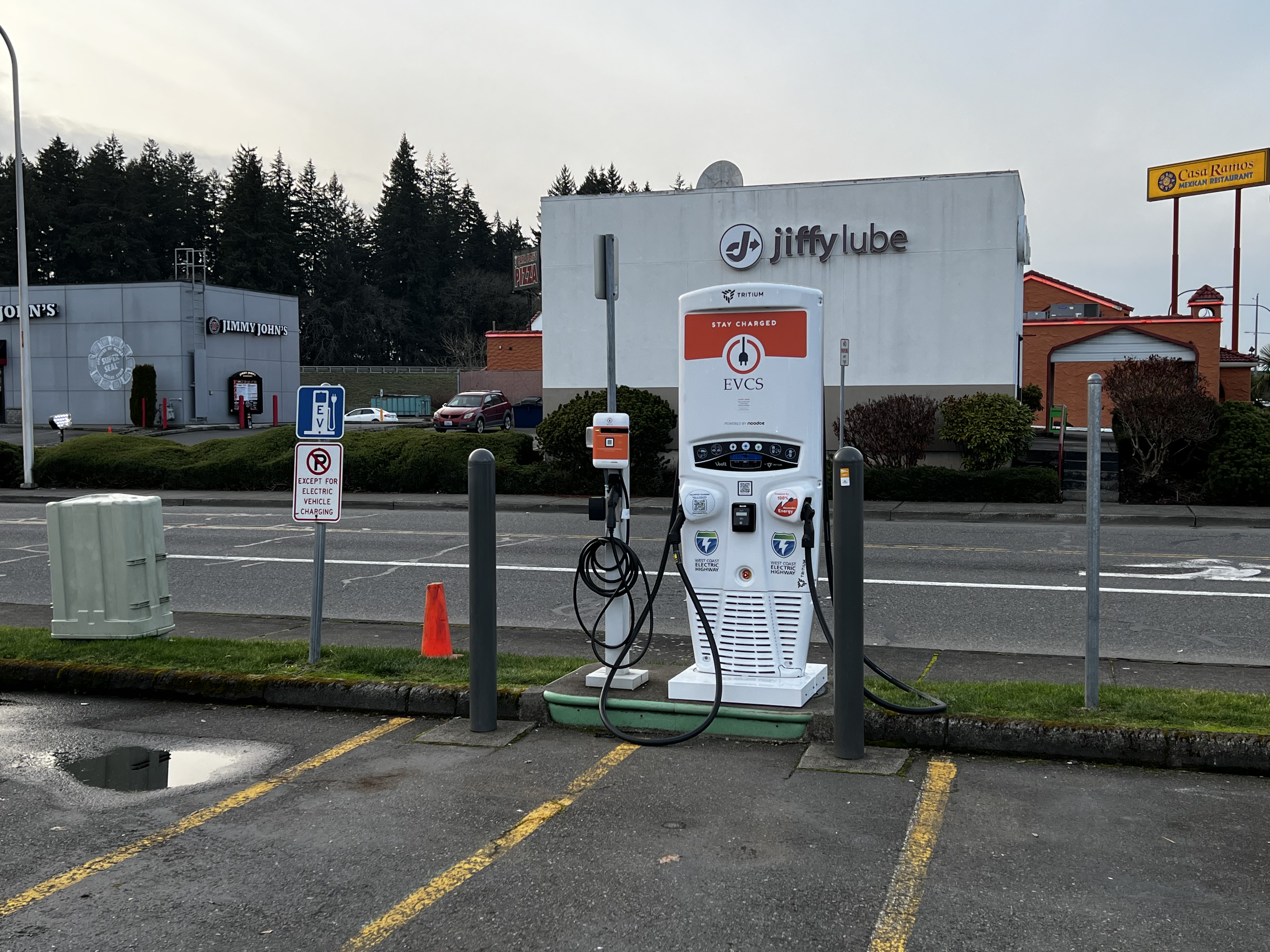 EV charging station at Wendys - Centralia