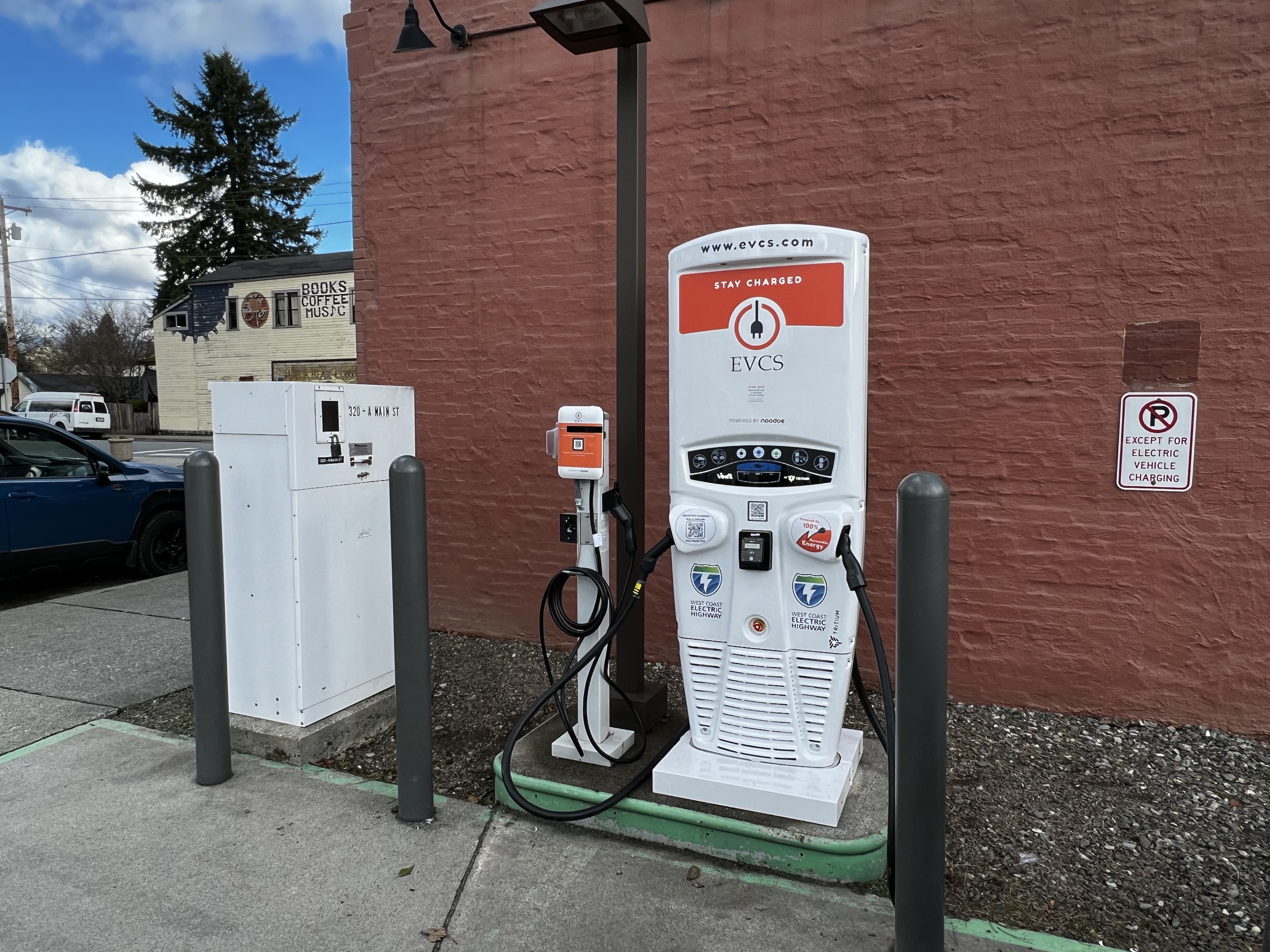 EV charging station at Visitor Information Center - Sultan