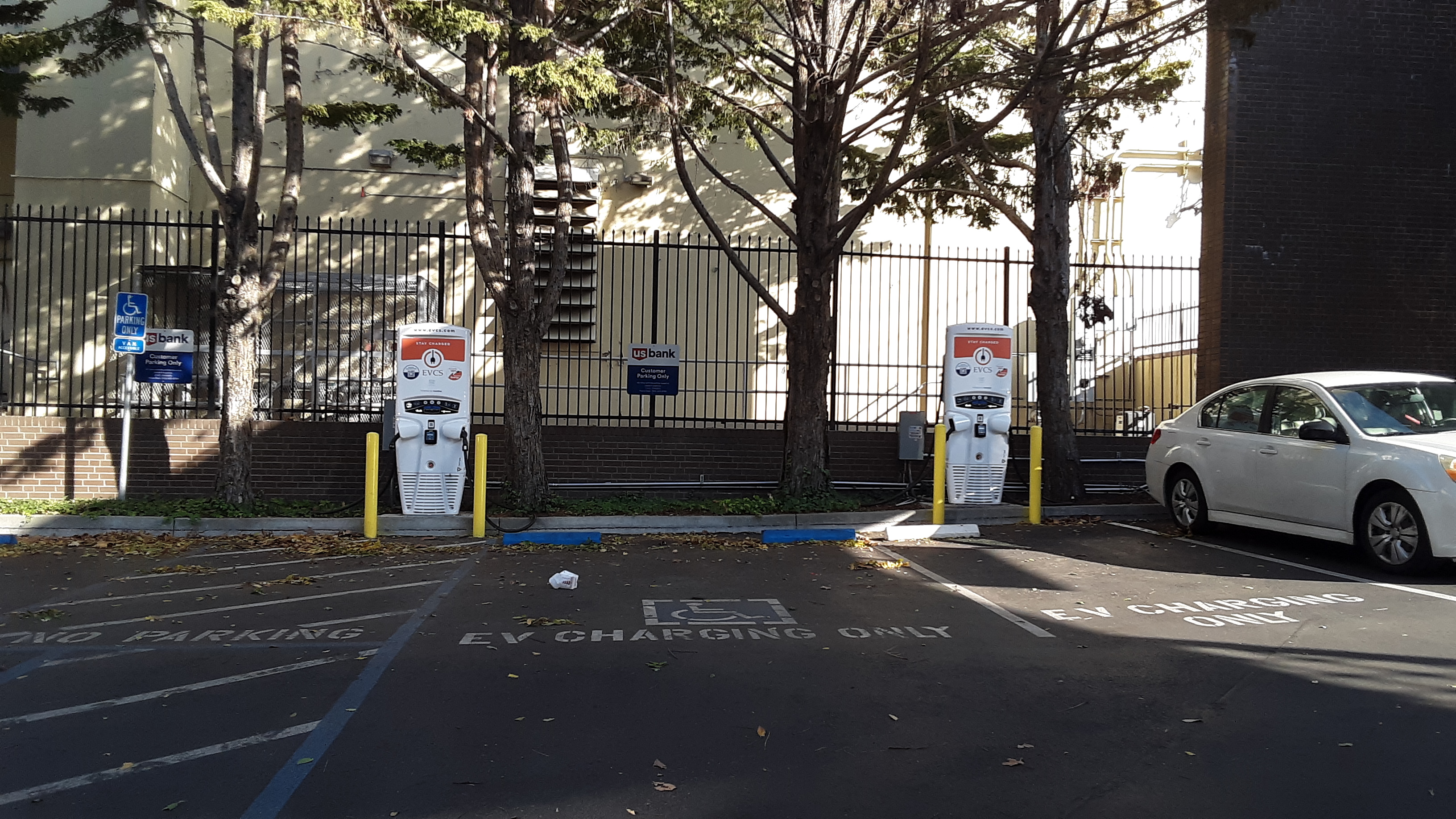 EV charging station at US Bank 2333 Shattuck Ave.