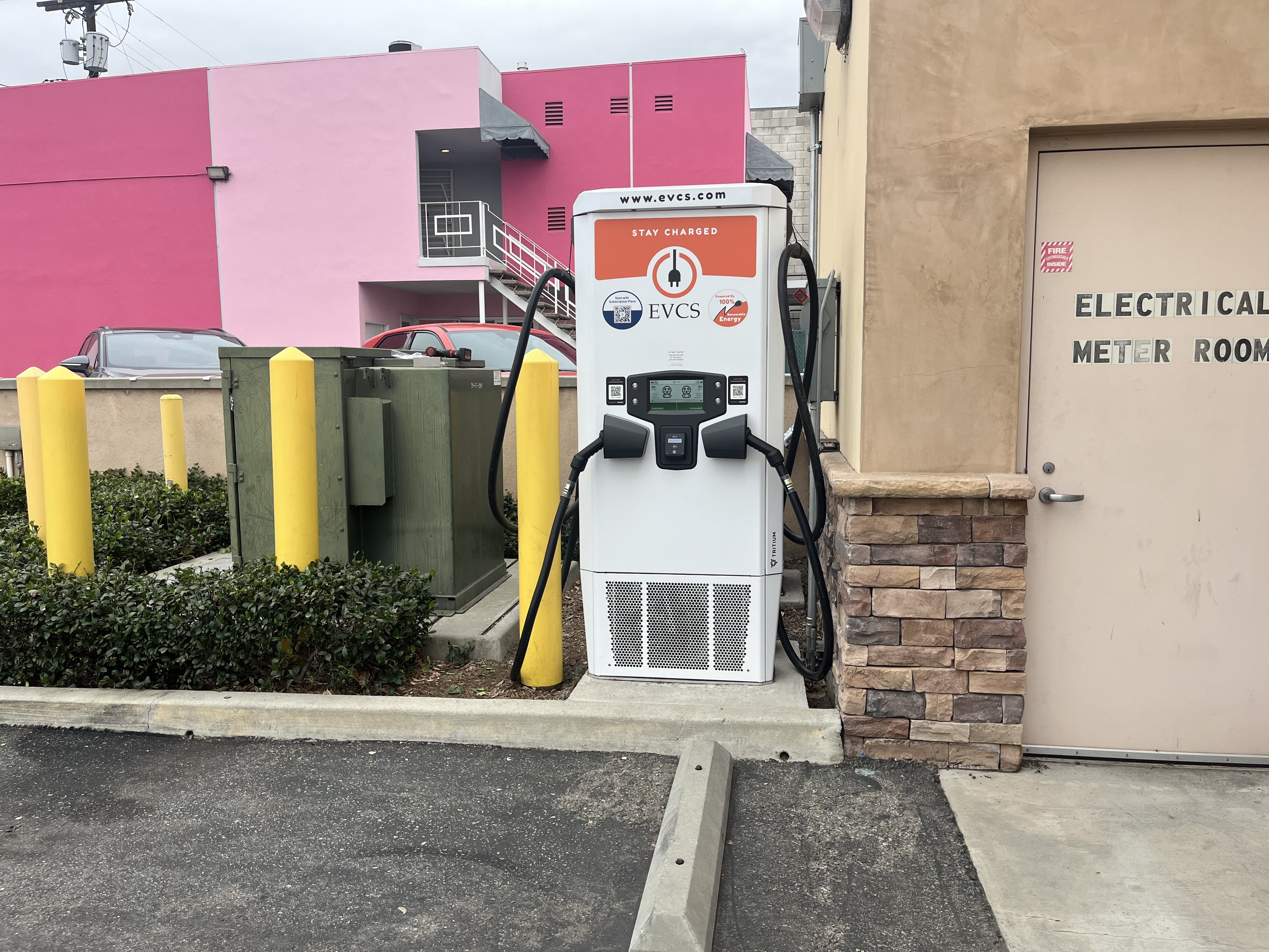 EV charging station at US Bank 3355 Glendale