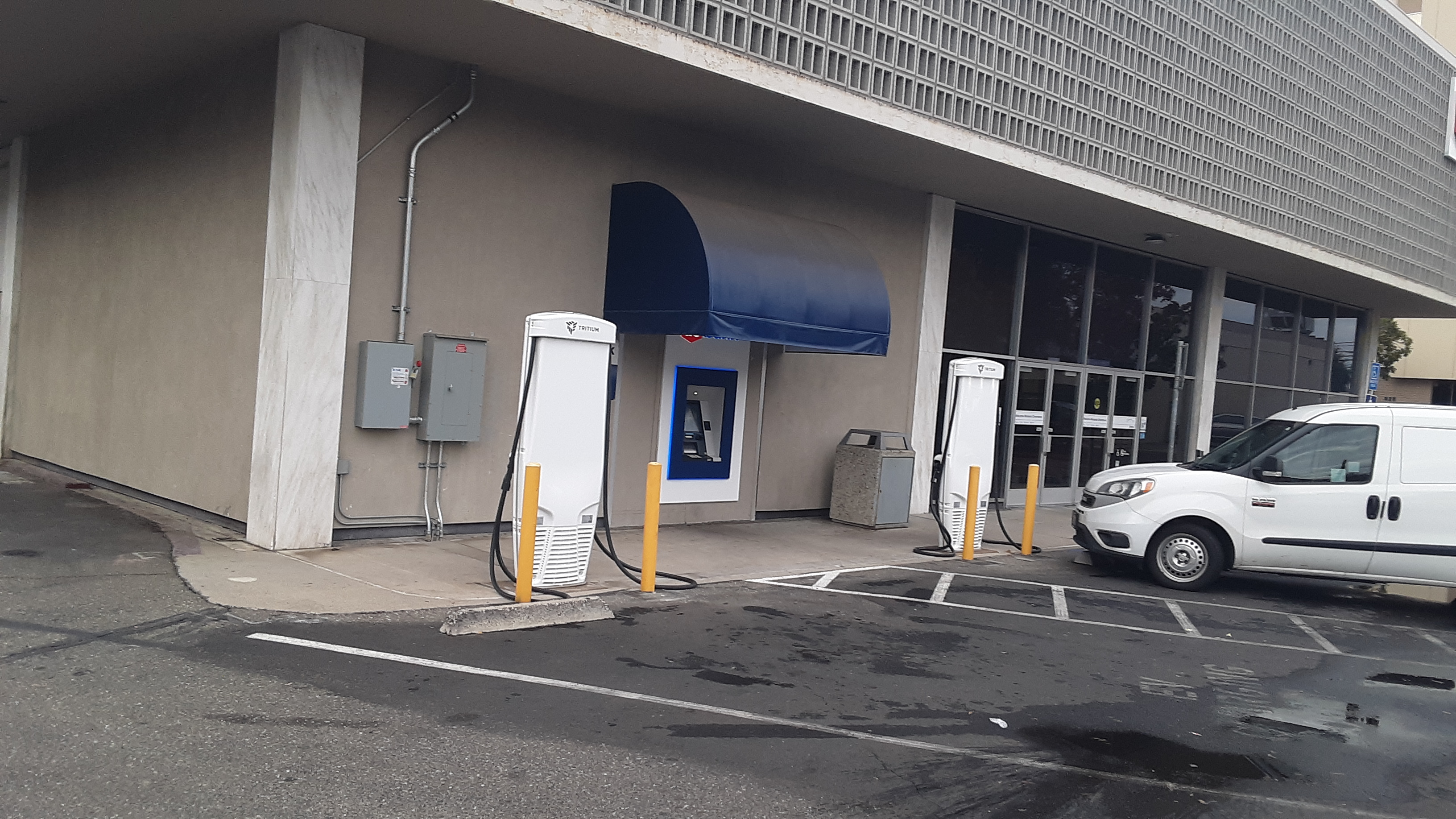 EV charging station at US Bank Modesto