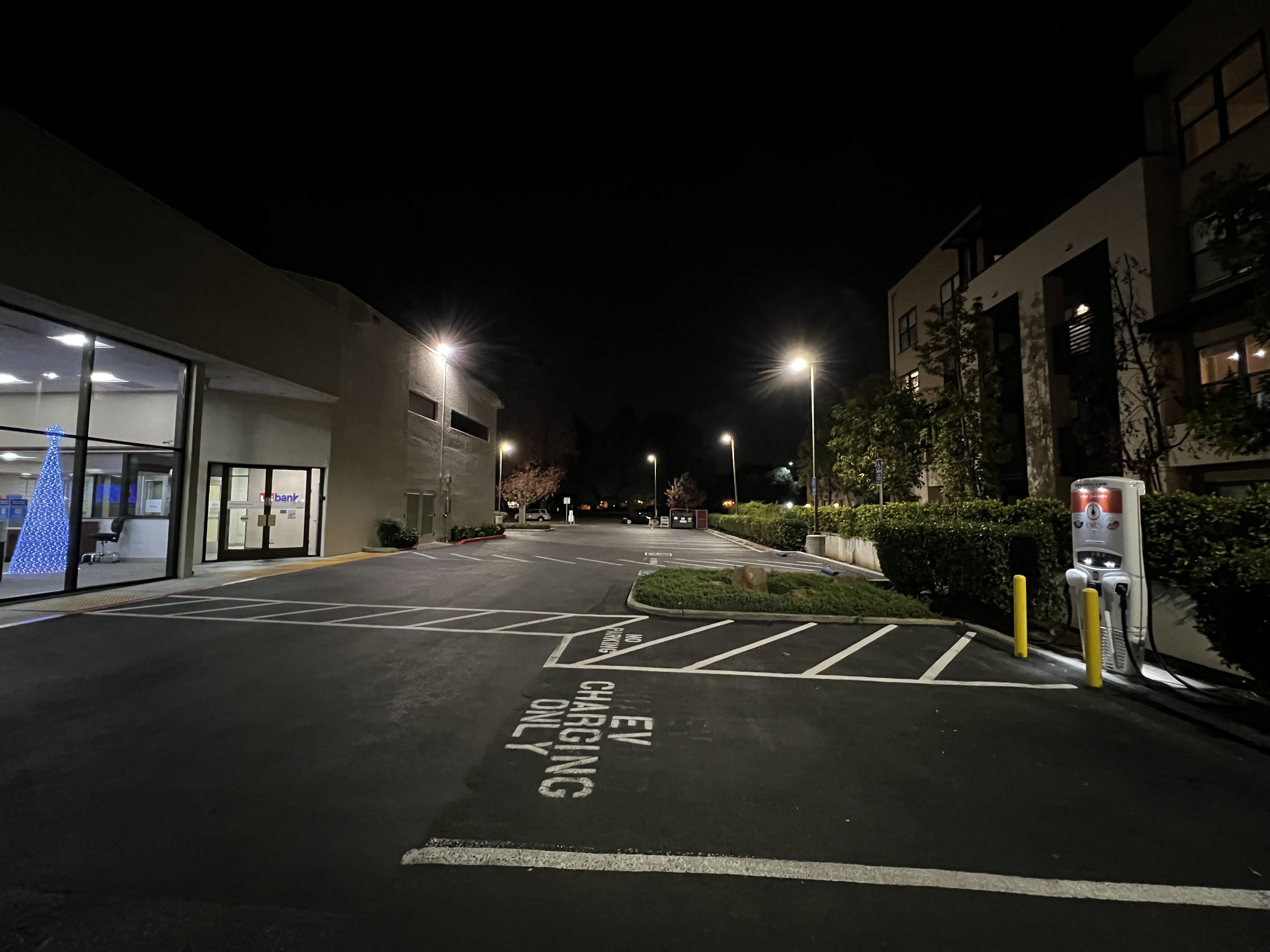 EV charging station at US Bank Sunnyvale